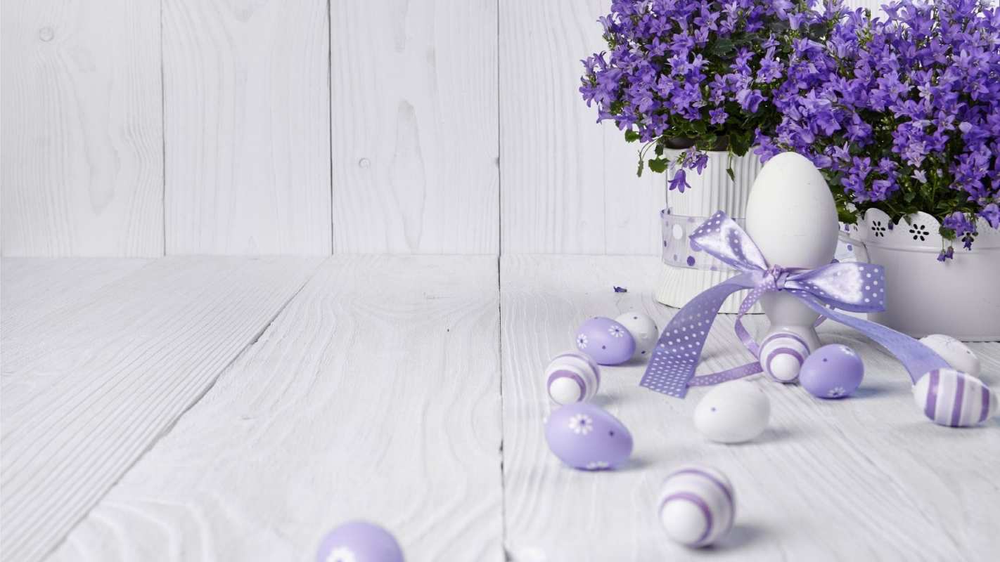 Открытка Пасхальная открытка с сиреневыми цветами   пасха, сирень  Happy Easter 